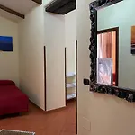 In Love: Vicoletto Dei Presepi *