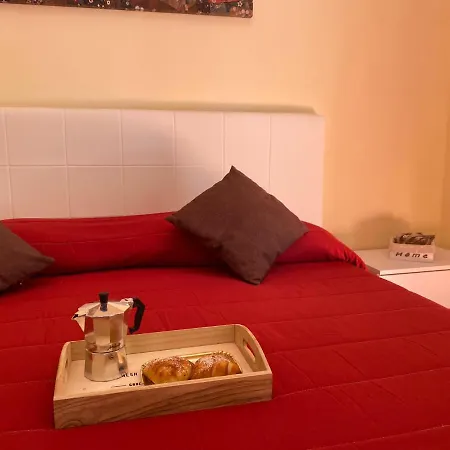 In Love: Vicoletto Dei Presepi