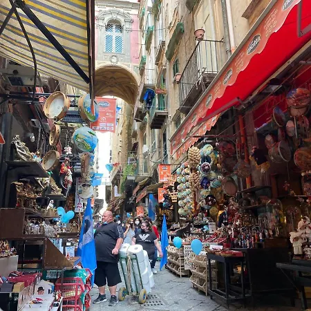 In Love: Vicoletto Dei Presepi Naples