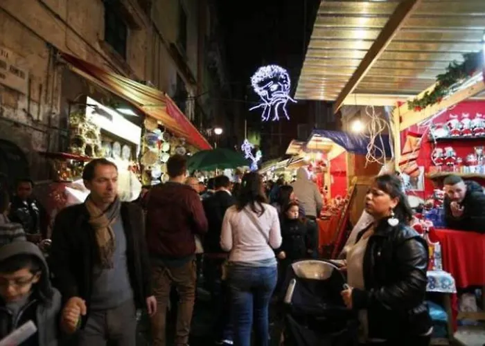 In Love: Vicoletto Dei Presepi