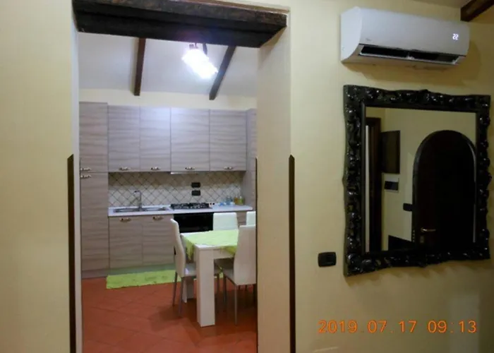 In Love: Vicoletto Dei Presepi Daire Napoli