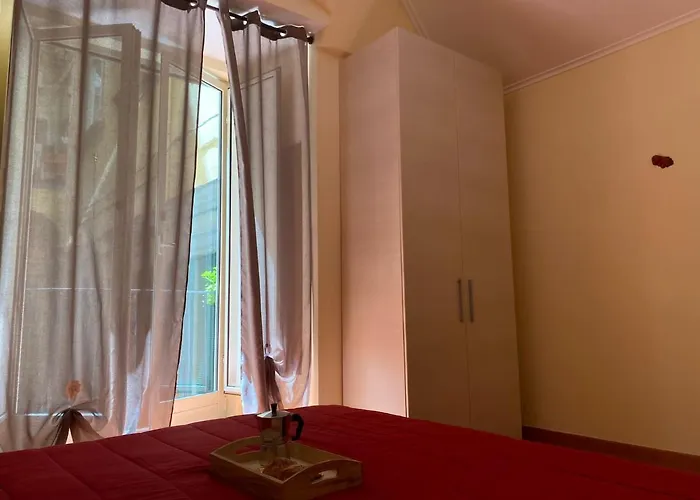 In Love: Vicoletto Dei Presepi