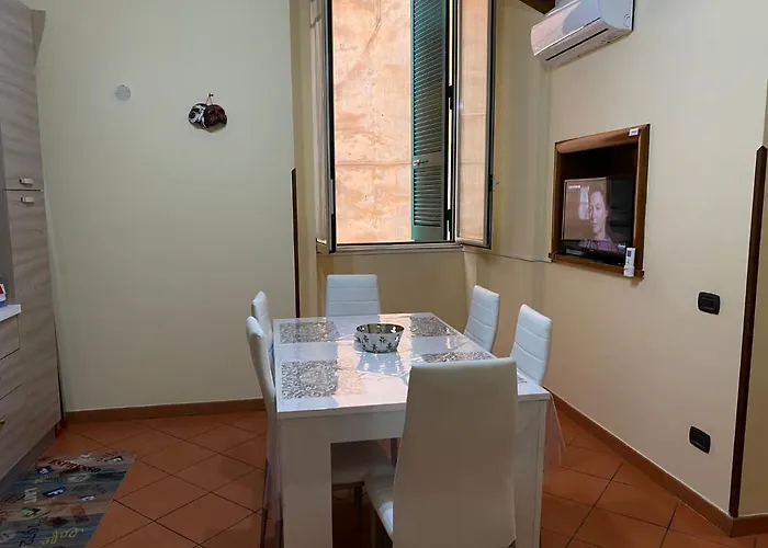 In Love: Vicoletto Dei Presepi Napoli