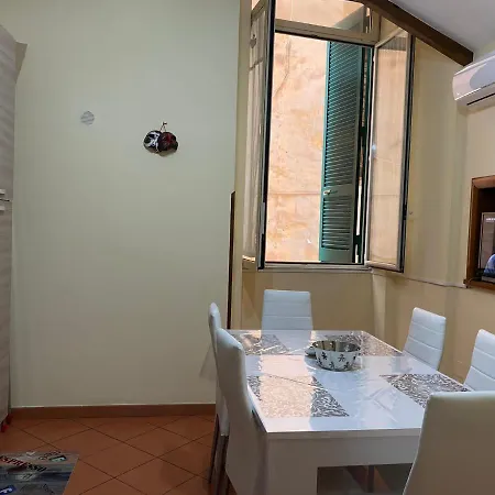 Appartement In Love: Vicoletto Dei Presepi Naples