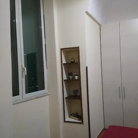 In Love: Vicoletto Dei Presepi