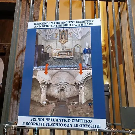 In Love: Vicoletto Dei Presepi Naples