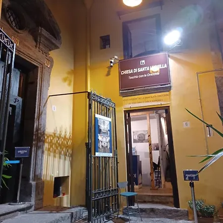 In Love: Vicoletto Dei Presepi * Naples